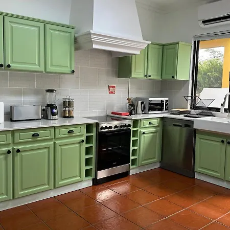 Quinta Ananas Pineapple Farm Вилла Понта-Делгада